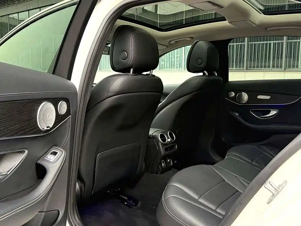 Mercedes-Benz C-Class 2021 — фото 13