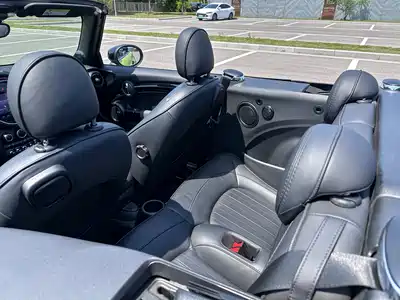 MINI MINI 2023