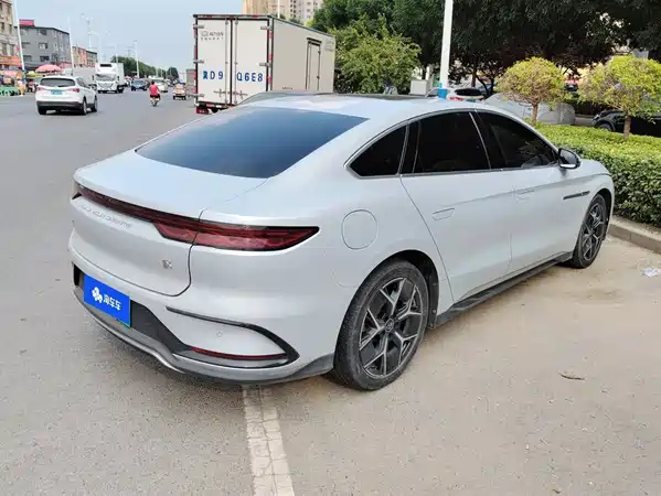 BYD Han 2024