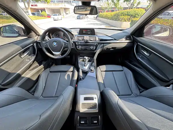 BMW 3 Series 2017