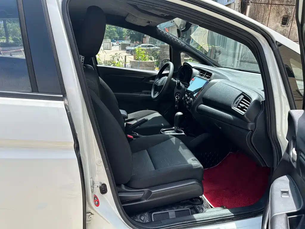 Honda Fit 2015 — фото 8