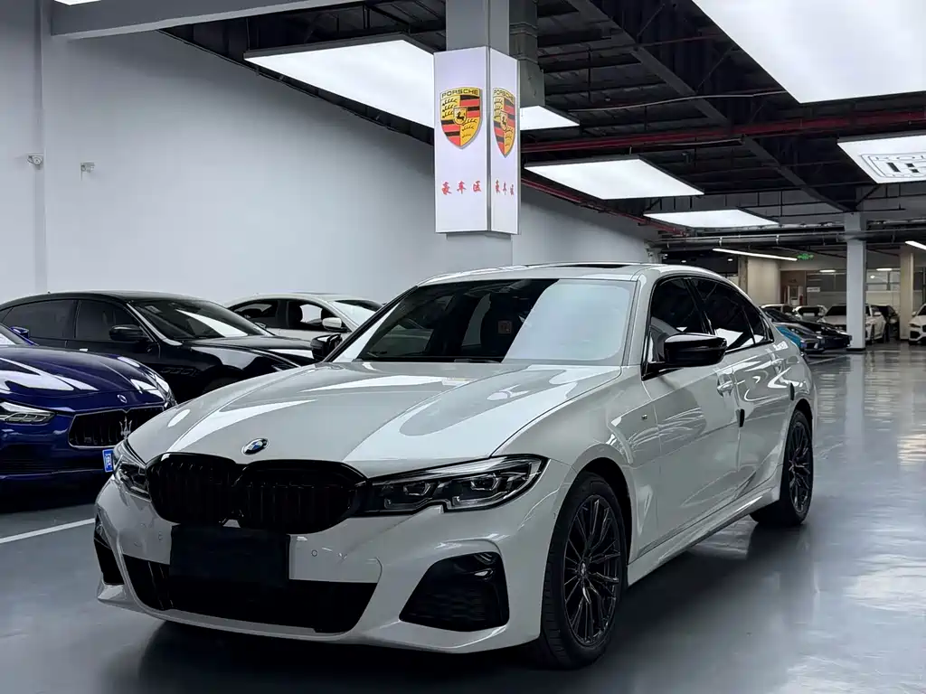 BMW 3 Series 2020