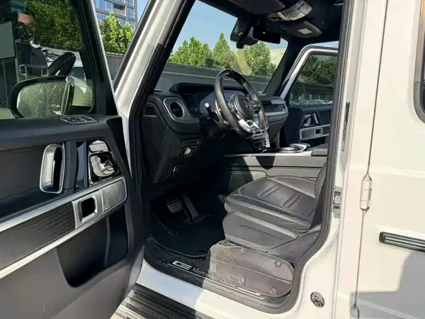 Mercedes-Benz G-Class 2024