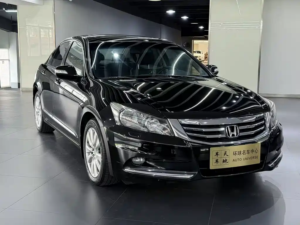 Honda Accord 2013 — фото 3