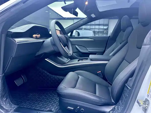 Tesla Model S 2023