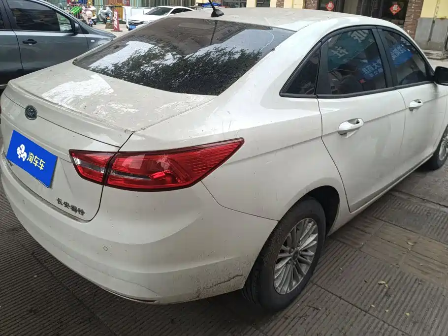 Ford Escort 2018