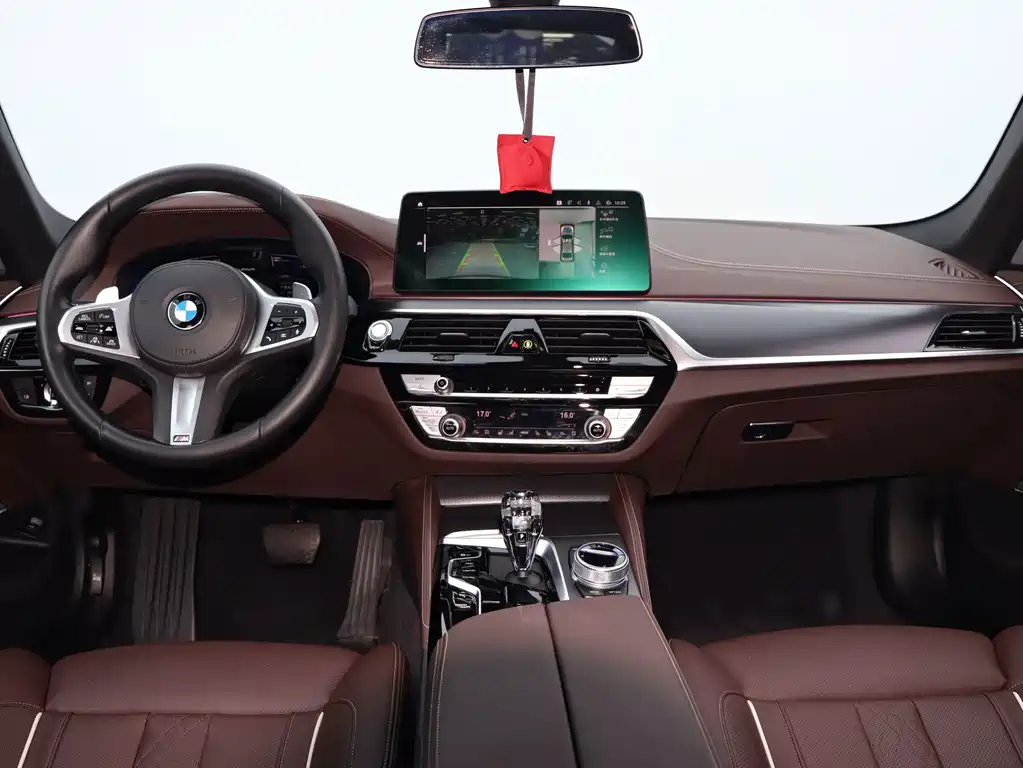BMW 5 Series 2022
