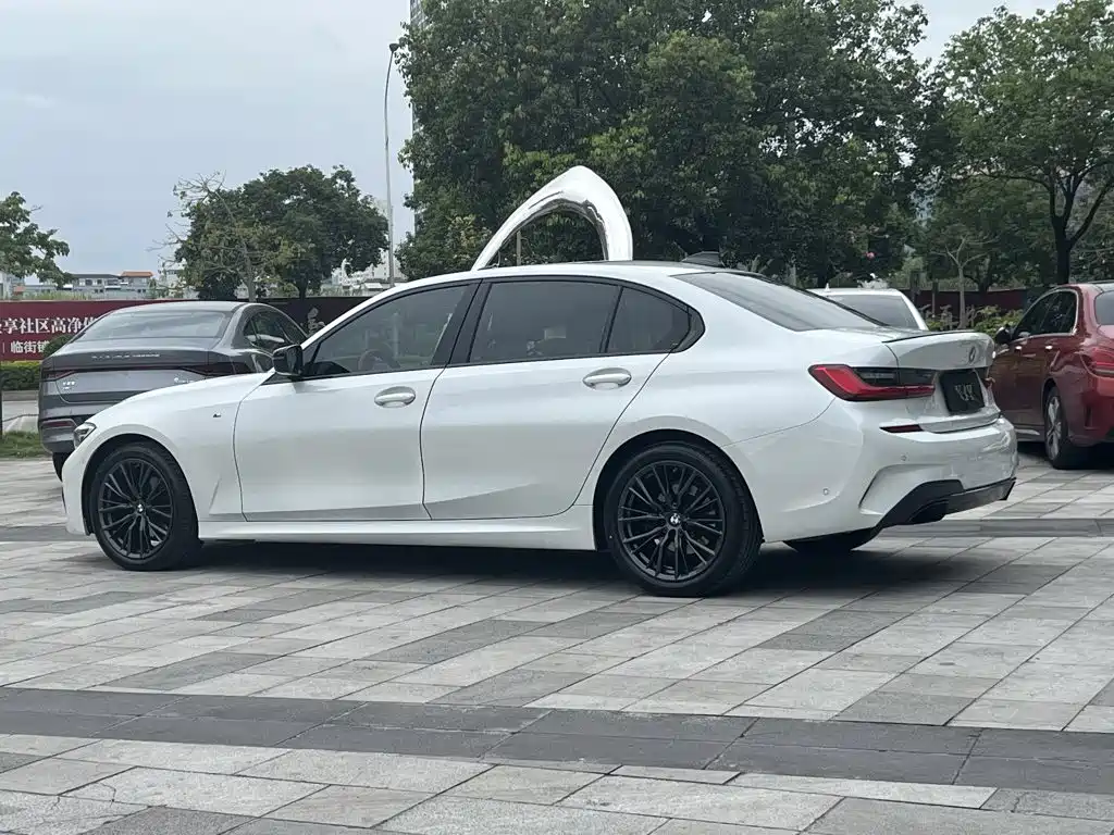 BMW 3 Series 2020