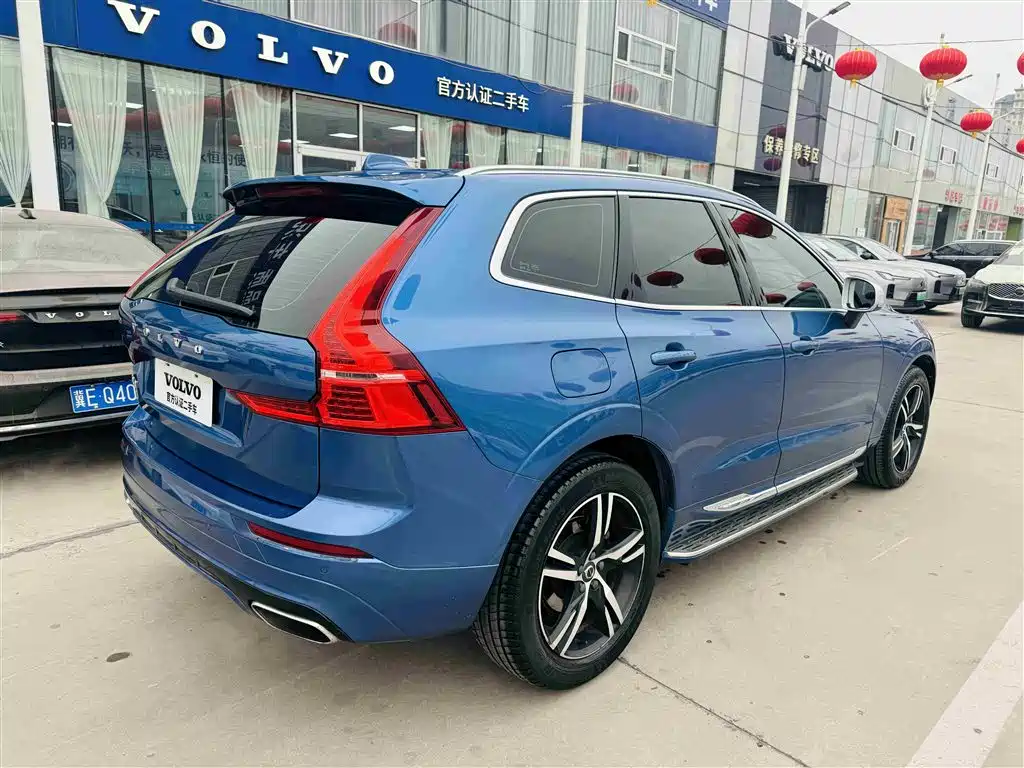 Volvo XC60 2019 — фото 4