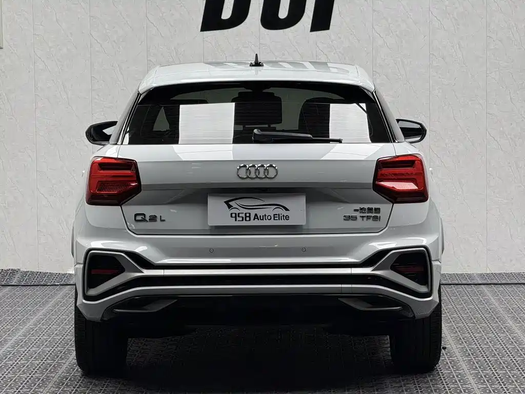 Audi Q2L 2022 — фото 11