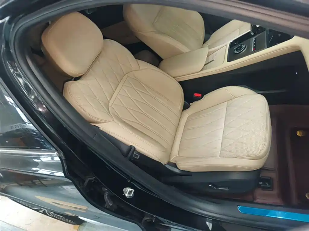 Geely Xingyue L 2025 — фото 25
