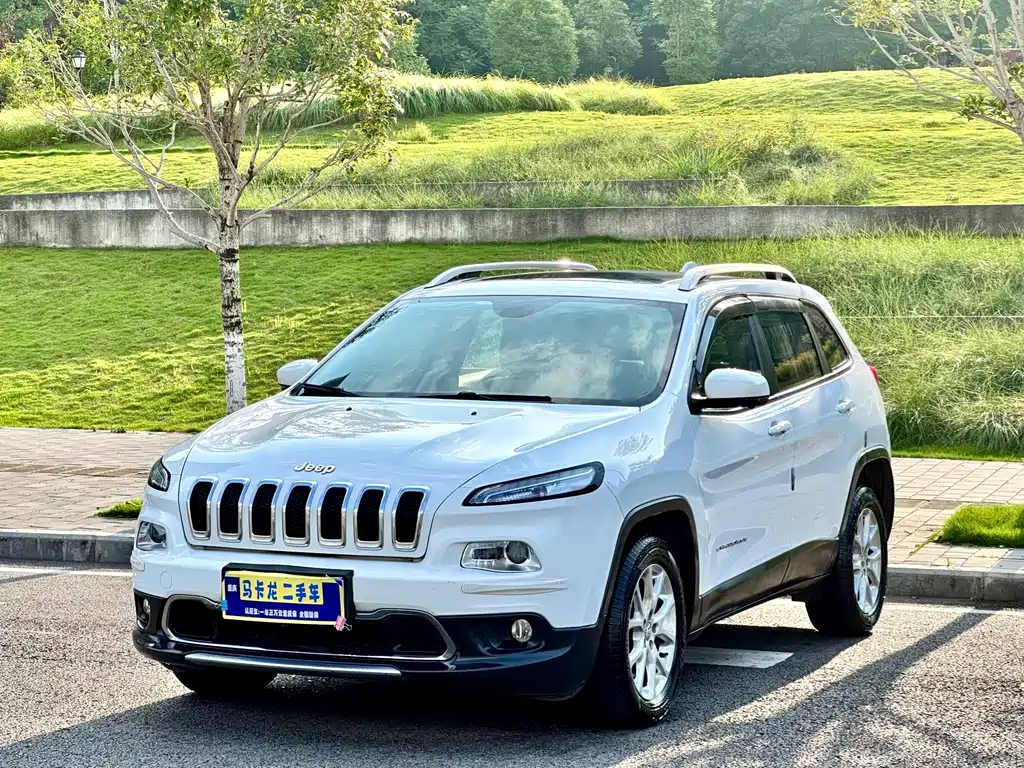 Jeep Cherokee 2018 — фото 1