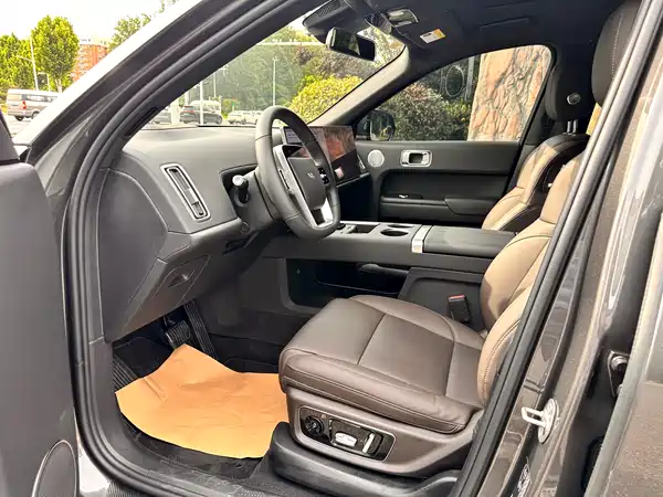 Li Auto L8 2023