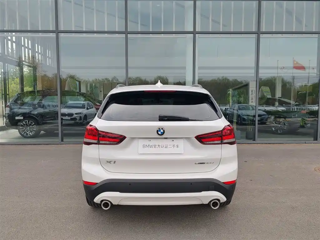 BMW X1 2022 — фото 4