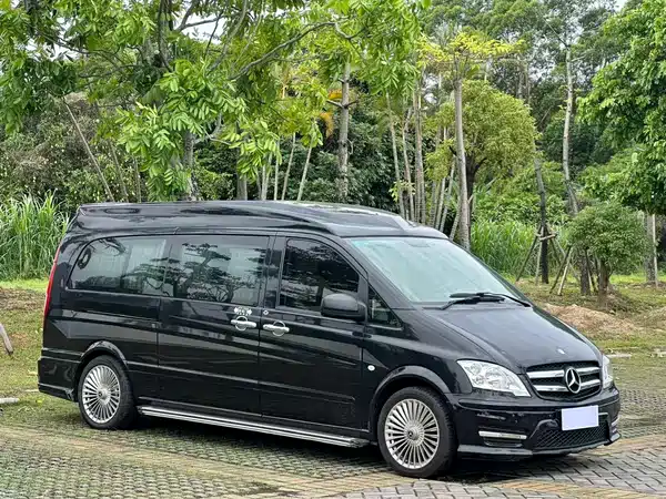Mercedes-Benz Vito 2013