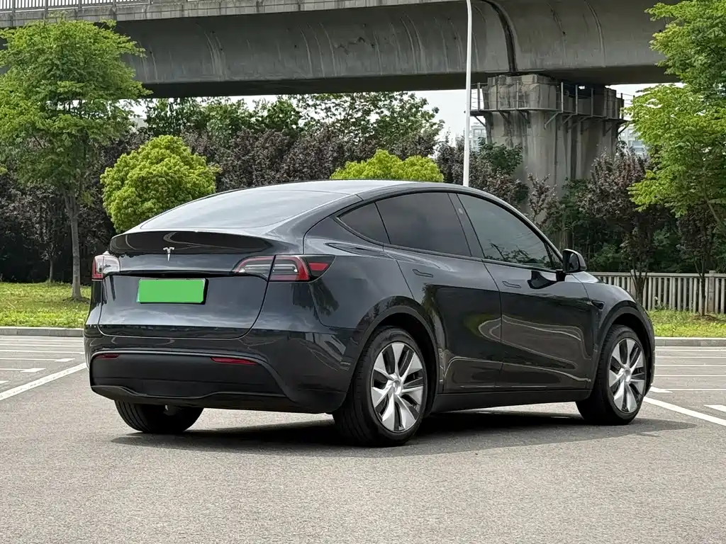 Tesla Model Y 2022 — фото 4