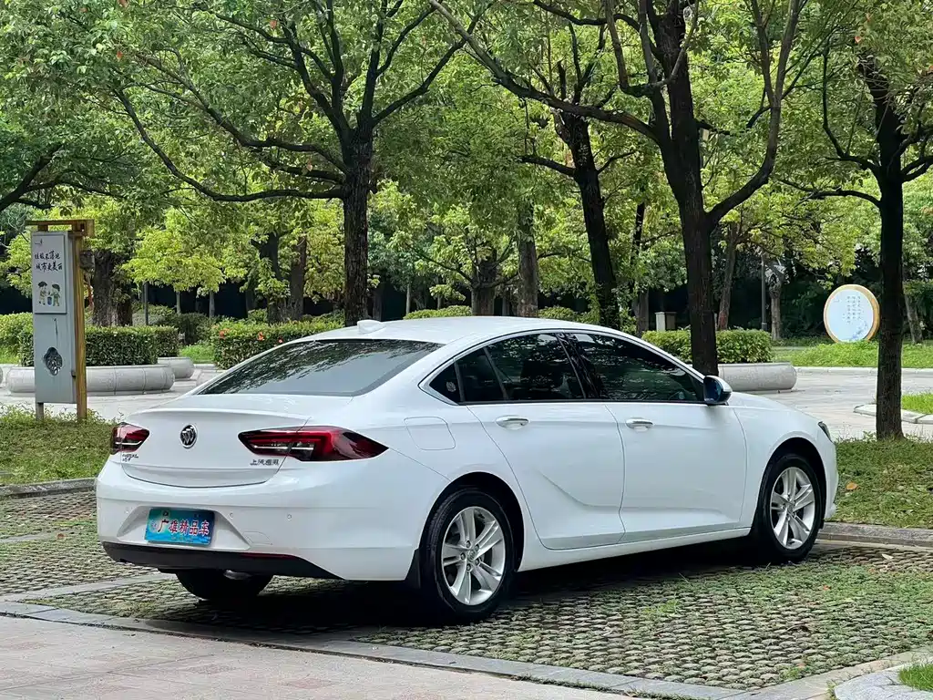 Buick Regal 2019 — фото 2