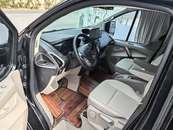 Ford Tourneo 2017