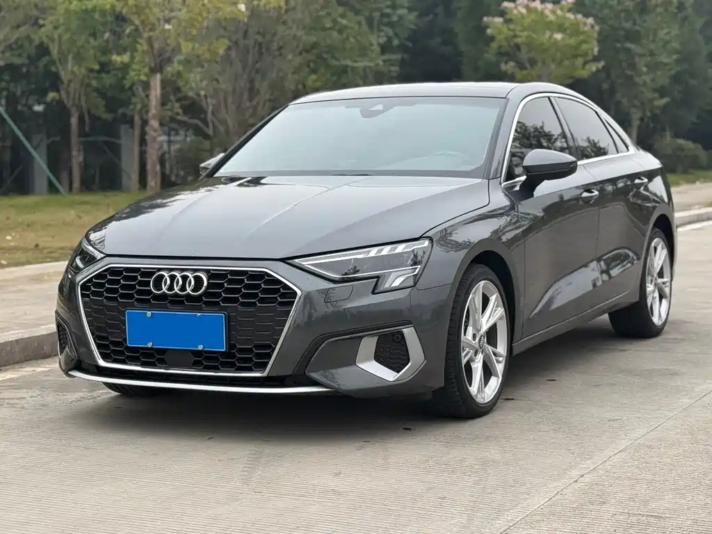 Audi A3 2021 — фото 1
