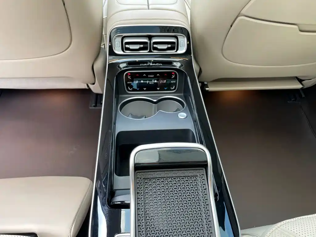 Mercedes-Benz Maybach S-Class 2025 — фото 16