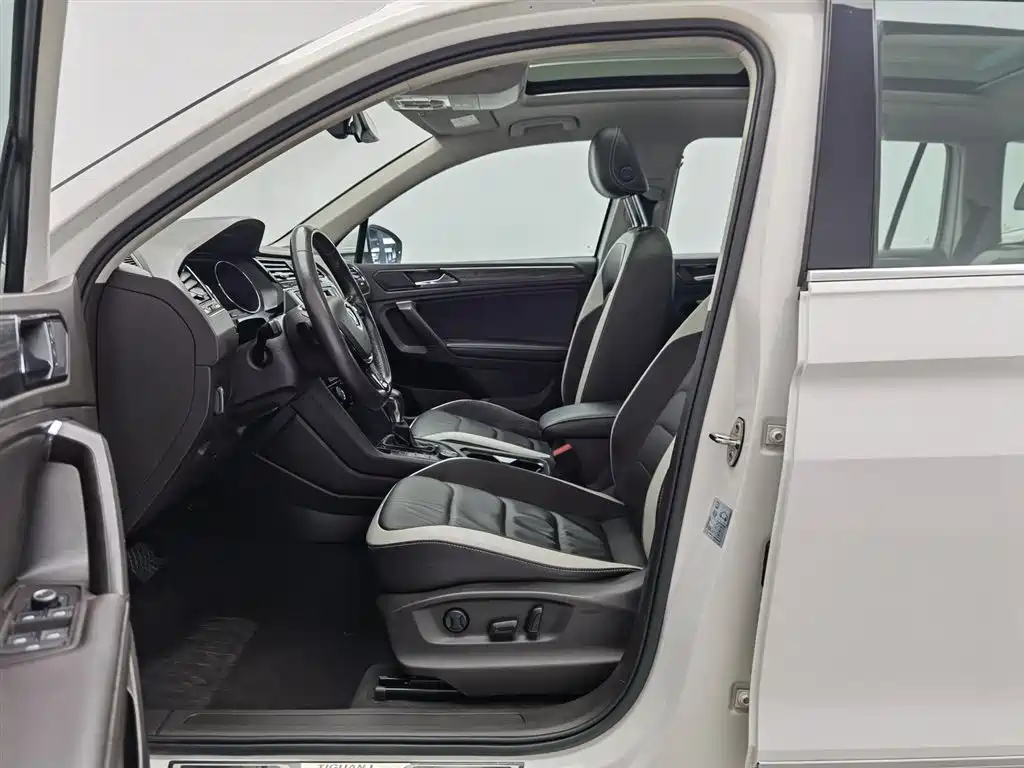 Volkswagen Tiguan L 2017 — фото 10