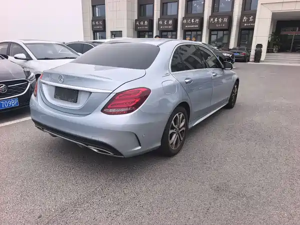 Mercedes-Benz C-Class 2017