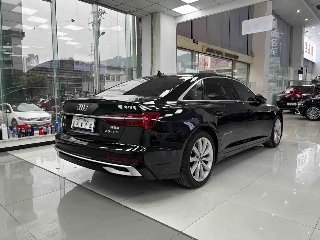 Audi A6L 2022 — фото 9