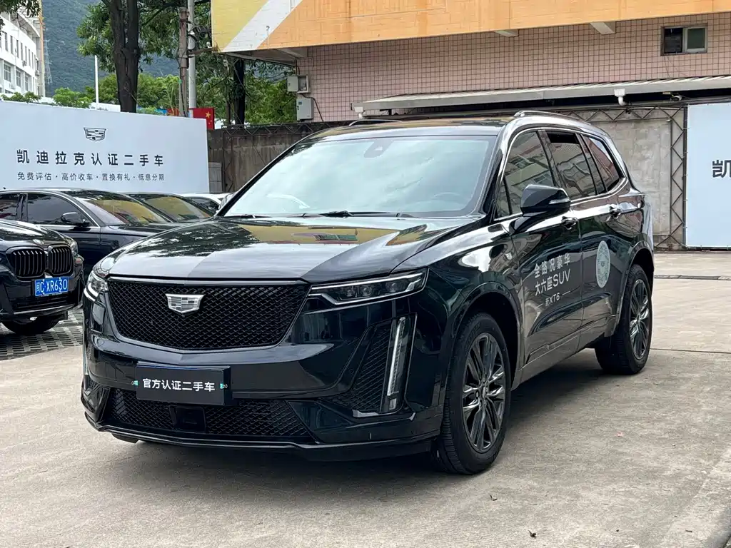 Cadillac XT6 2026 — фото 1