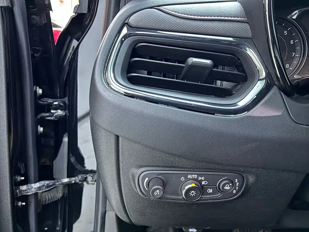 Chevrolet Equinox 2021 — фото 14