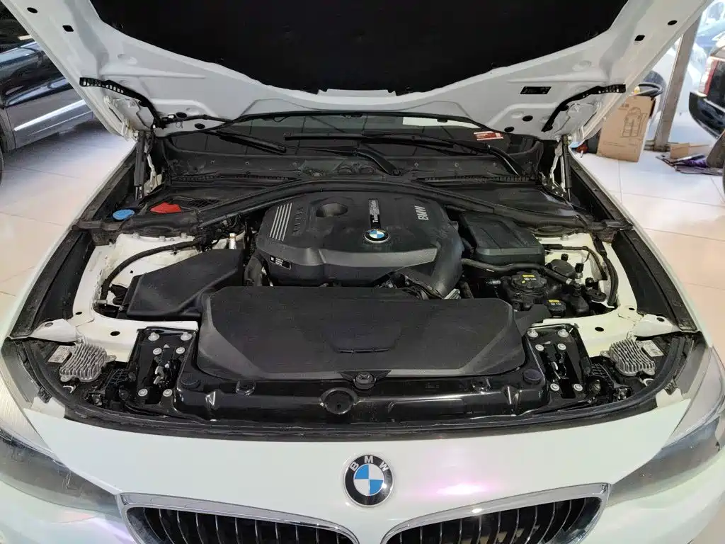 BMW 3 Series GT 2019 — фото 10