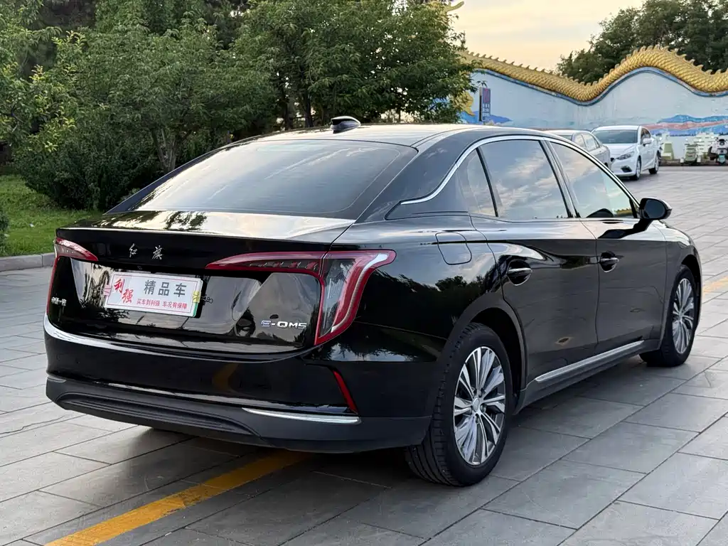 Hongqi E-QM5 2022 — фото 18