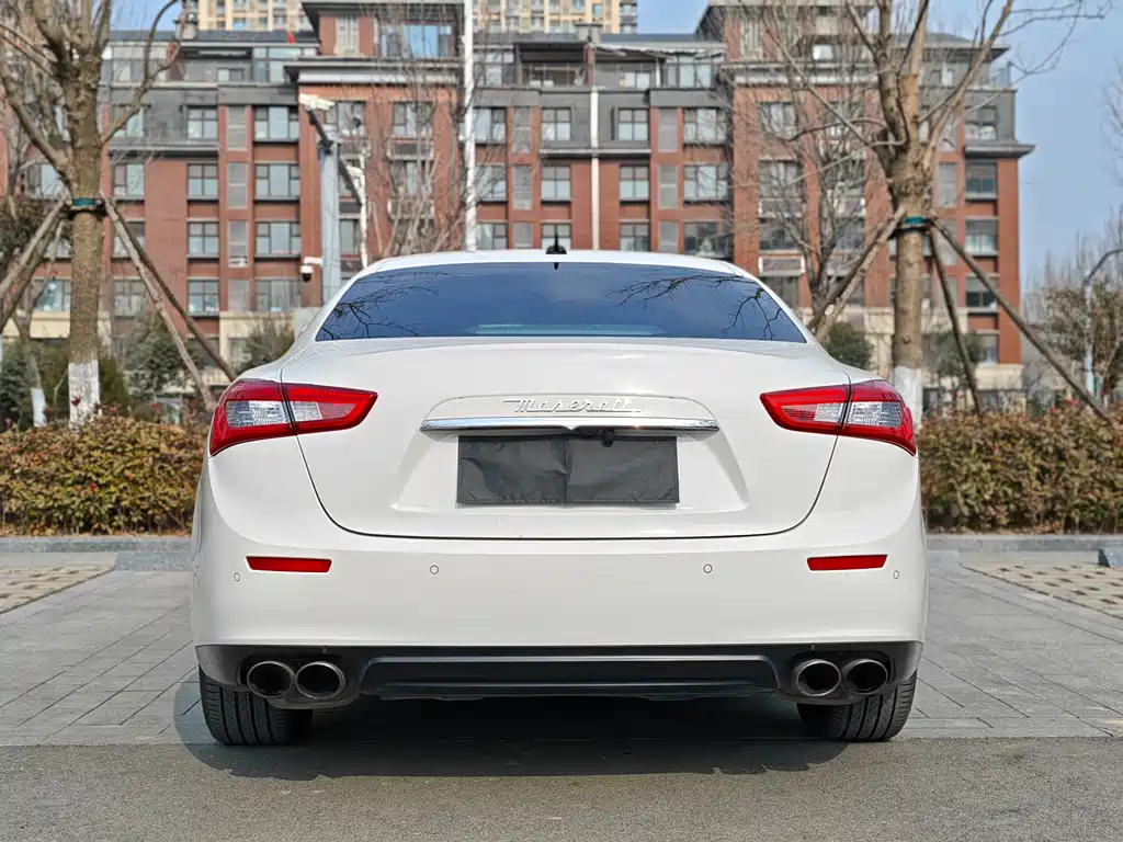 Maserati Ghibli 2016 — фото 6