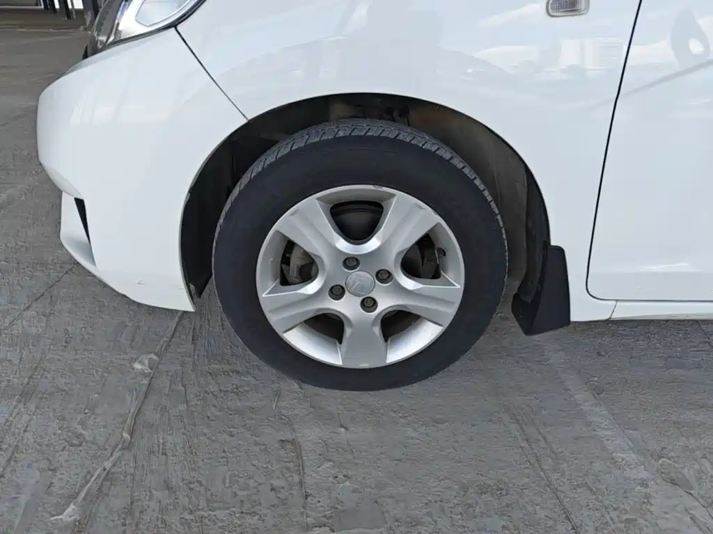 Honda Fit 2015 — фото 23