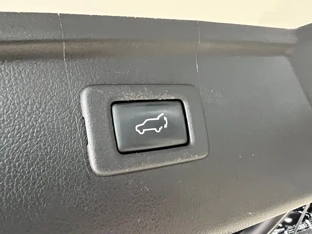 Subaru Outback 2017 — фото 30