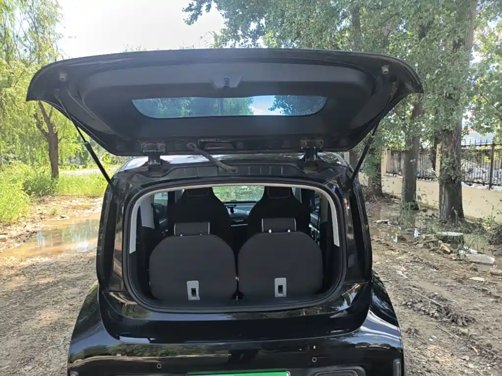Baojun Kiwi EV 2022 — фото 19