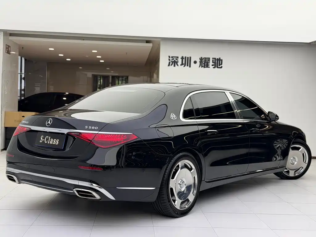 Mercedes-Benz Maybach S-Class 2023 — фото 12