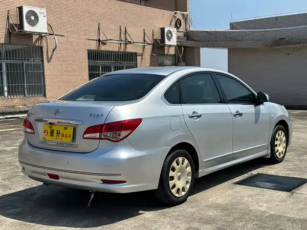 Nissan Sylphy 2012