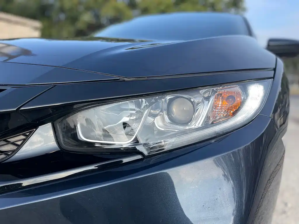 Honda Civic 2020 — фото 16