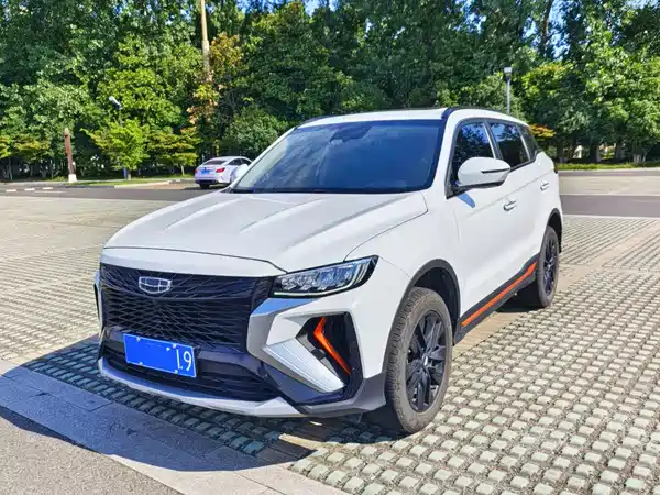 Geely Boyue 2022