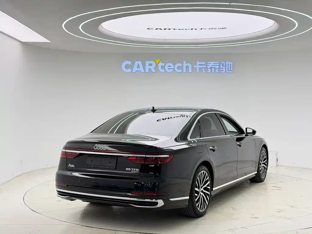 Audi A8 2023 — фото 7