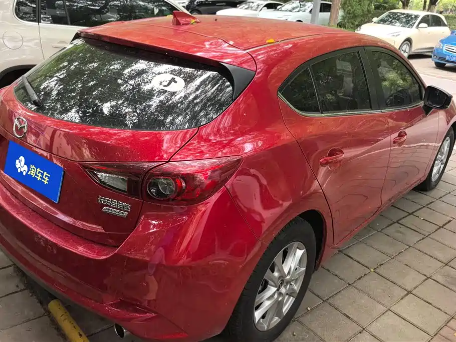 Mazda 3 Axela 2017 — фото 3