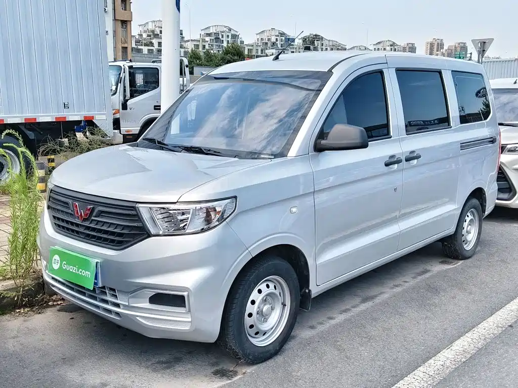 Wuling Hongguang V 2023