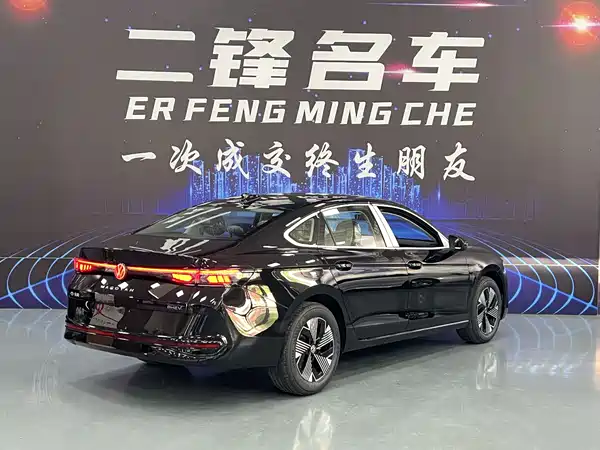 Volkswagen Magotan PHEV 2026