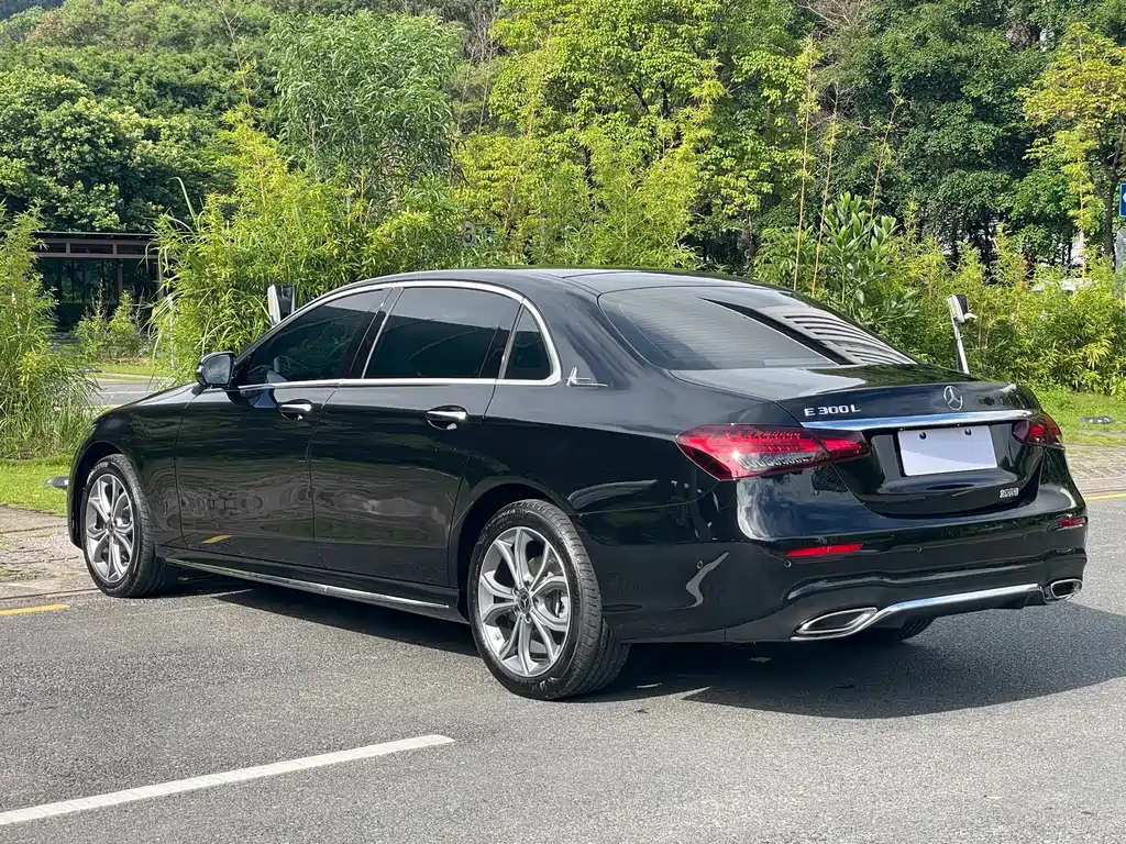 Mercedes-Benz E-Class 2023