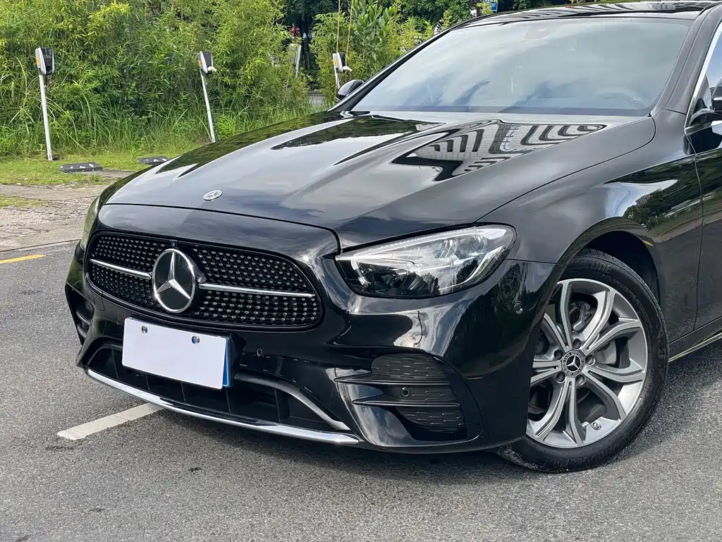 Mercedes-Benz E-Class 2023 — фото 21