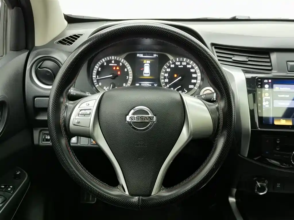 Nissan Terra 2019 — фото 11