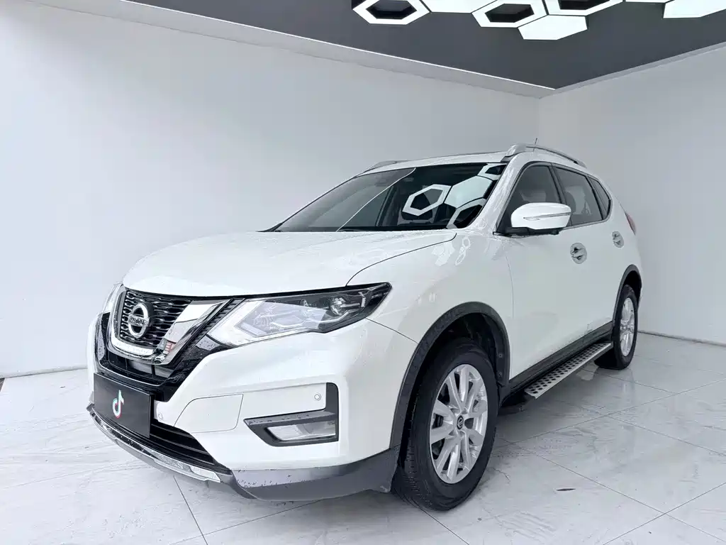 Nissan X-Trail 2021 — фото 1