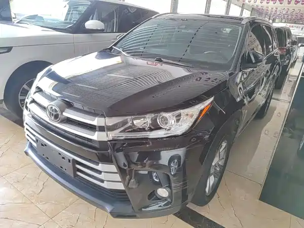 Toyota Highlander 2021