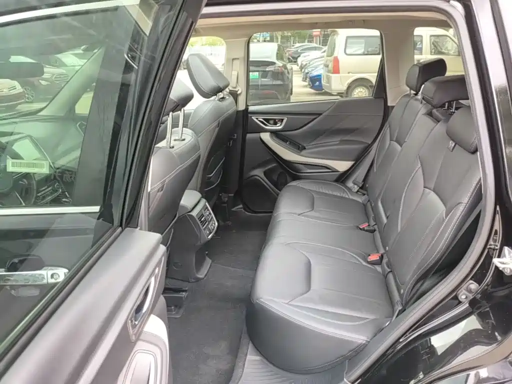 Subaru Forester 2022 — фото 17
