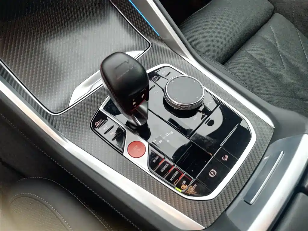 BMW XM 2024 — фото 11